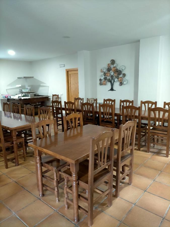 Albergue Santa Barbara Aliaga Esterno foto